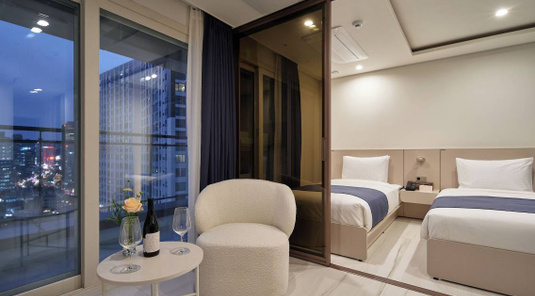 HOTEL BOTANIK 世運 明洞✈５天４夜