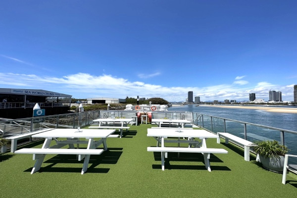 澳洲農莊住乙晚～莫瑞頓海豚島、海洋世界遊船、香漫藍騰酒莊、庫倫賓動物園九日