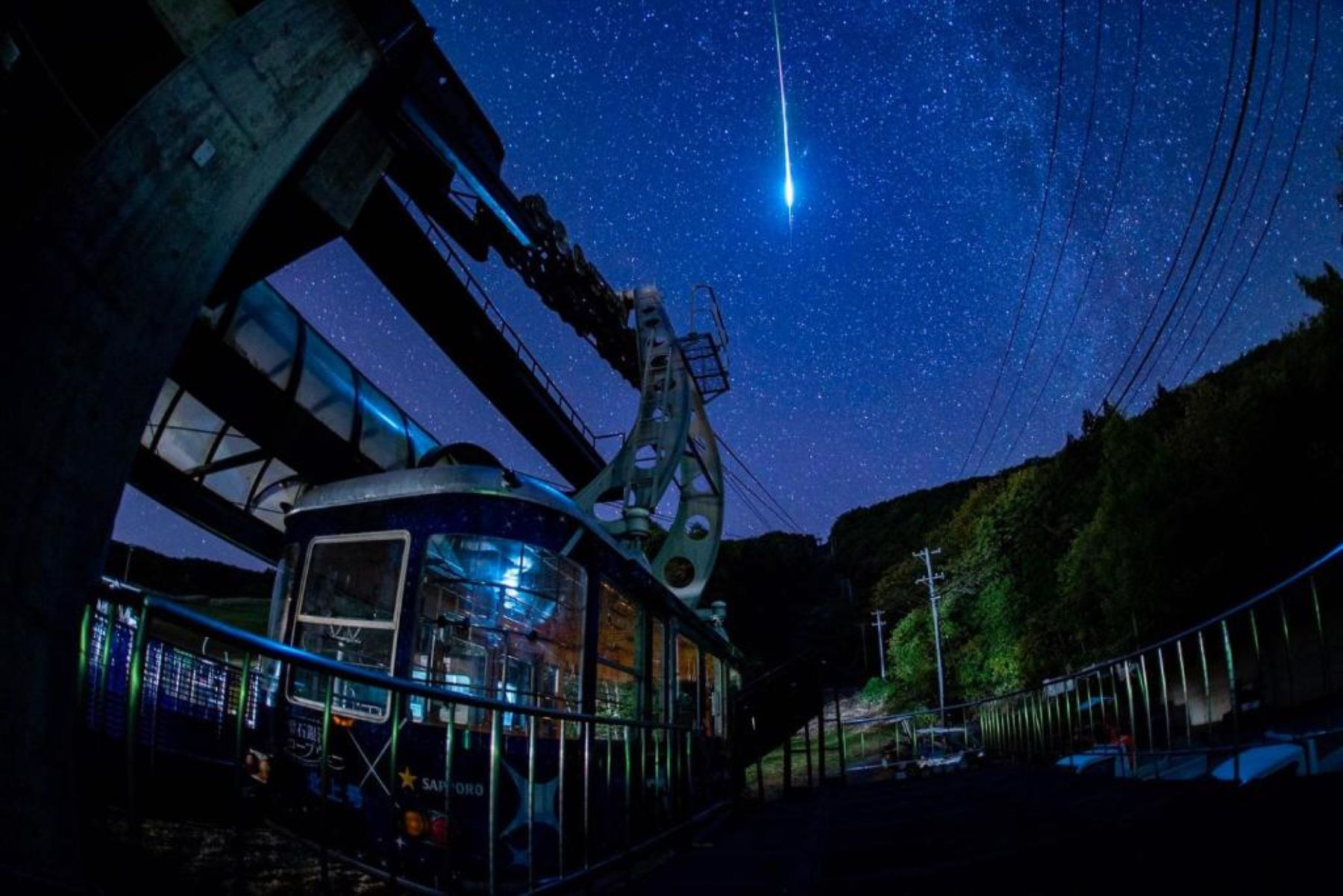【星動東北青森雙鐵道６日】雫石星空纜車、奧入瀨溪、小岩井農場、男鹿水族館、溫泉[含稅]