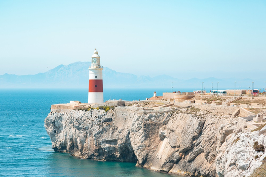 西班牙．葡萄牙．直布羅陀．伊比利精華全覽13日－聖家堂、阿爾罕布拉宮、馬德里皇宮、辛特拉宮、兩段國內線、三晚五星