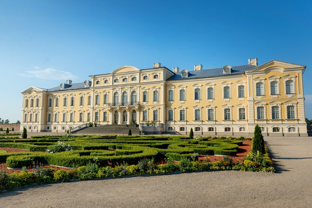 main-photo