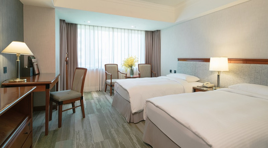 長榮桂冠酒店(台中)