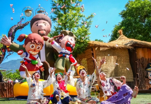 玩轉清州～稟巴節慶典限定５天～ＤＩＹ水果大福、景福宮、聖水洞、益善洞韓屋（彩妝一站）