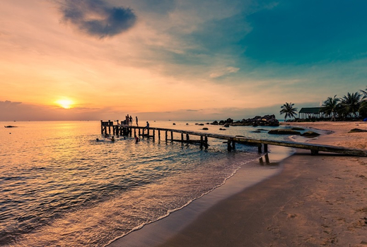 太陽航空、直飛富國島~珍珠雙樂園、跳島海景纜車、地中海小鎮、兩晚五星飯店五日
