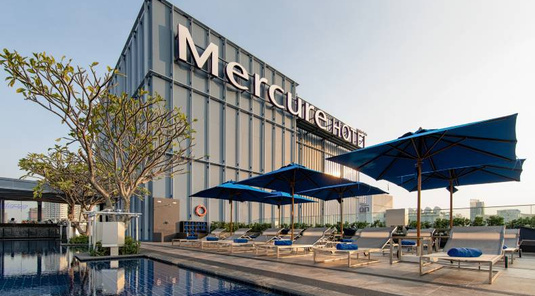 曼谷素坤逸 24 號美居酒店