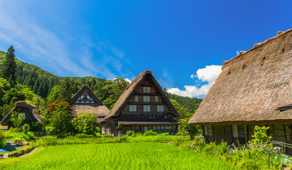 限量促銷立山~立山黑部、兼六園、合掌村、高山老街５日(小松進出)