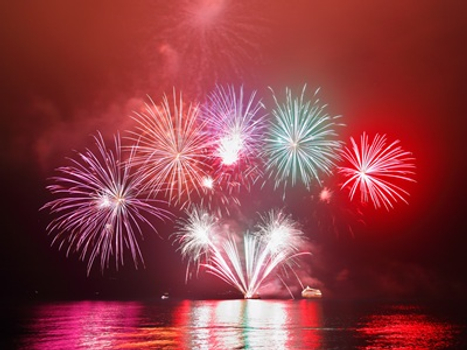 【花現富良野~北海道洞爺湖溫泉花火6日】四季彩之丘 函館山纜車 登別尼克斯 小樽運河