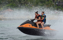 巴厘島金塔馬尼水上摩托車 & 香蕉船 & 溫泉體驗