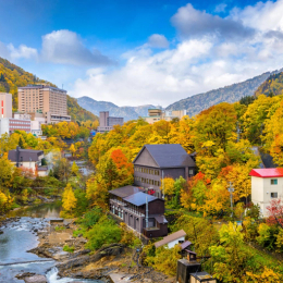 北海道楓遊5天~絕景積丹藍、海洋尼克斯、楓染大倉山、小樽秋浪漫、札幌秋彩庭園、湯宿漫賞玩樂