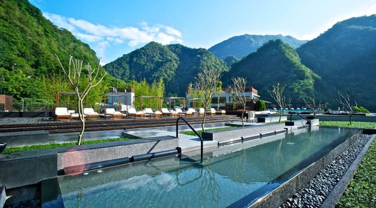 環島遊．花蓮太魯閣晶英+知本老爺+THE AMNIS然一酒店 4天