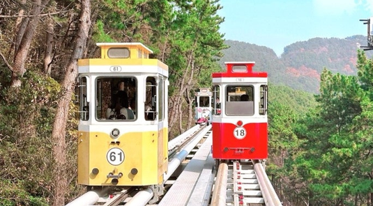 繽紛釜山5天.LUGE斜坡滑車、彩色膠囊列車、紅白燈塔(一站彩妝)★台中出發