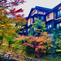 九州福岡紅葉楓旅×纜車遊船×三大蟹溫泉精選5日+紅葉八幡宮+柳川遊船+湯布院+熊本城(福岡進出-長榮)