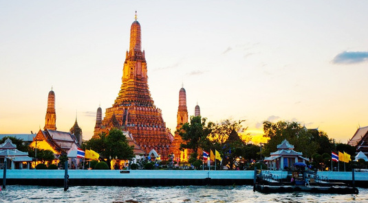 週七狂歡日♯泰國小資選~綠山動物園、安帕瓦府漫遊、湄南河夜遊船、水上漂浮咖啡廳五日