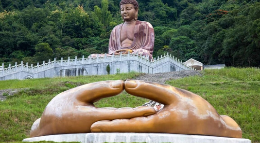 高雄．寶來溫泉公園、彩虹大佛一日遊