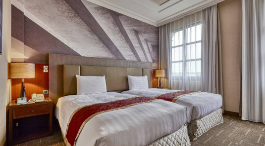 苗栗馥藝金鬱金香酒店