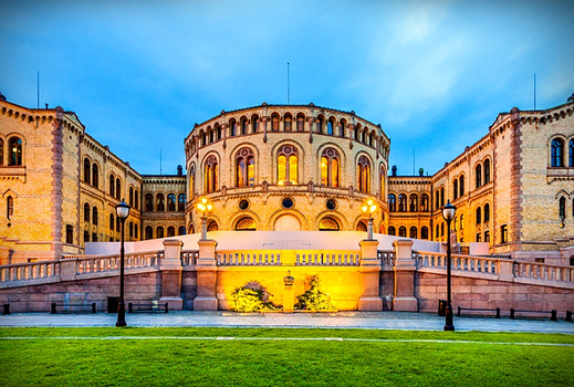 迎春折3千|經典北歐三國極光11日|極光船纜車海空雙體驗、北角、帝王蟹、極光玻璃屋