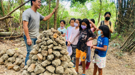 宜蘭．穀倉割稻飯、童趣焢土窯一日 (6人成行)