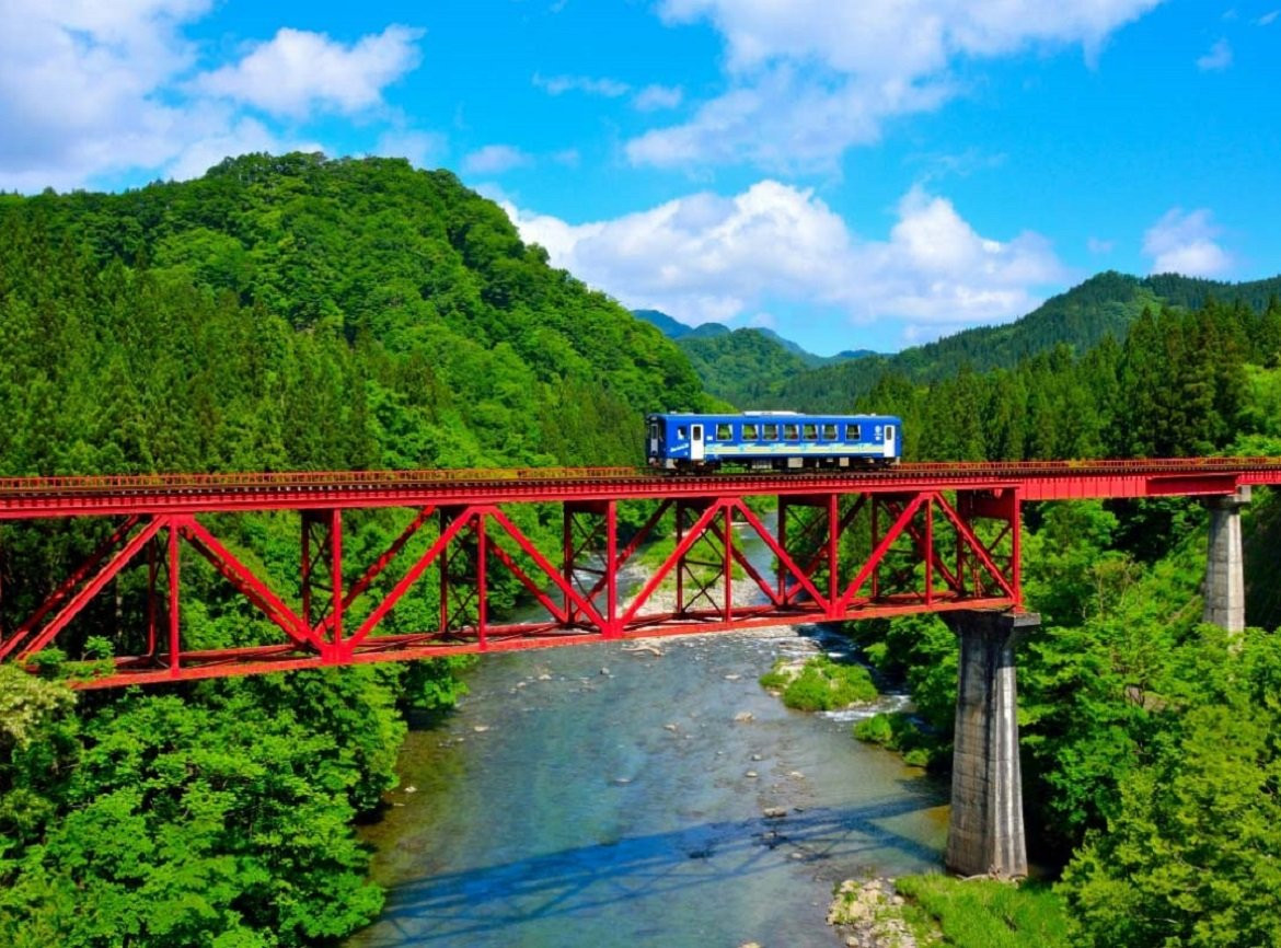 【東北清艙特惠】秋田內陸鐵道．銀山溫泉．男鹿半島生鬼太鼓．角館武家．中尊寺．松島遊船．石燒海鮮．升等雙溫泉 4天