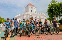 曼谷歷史文化景點自行車導覽一日遊