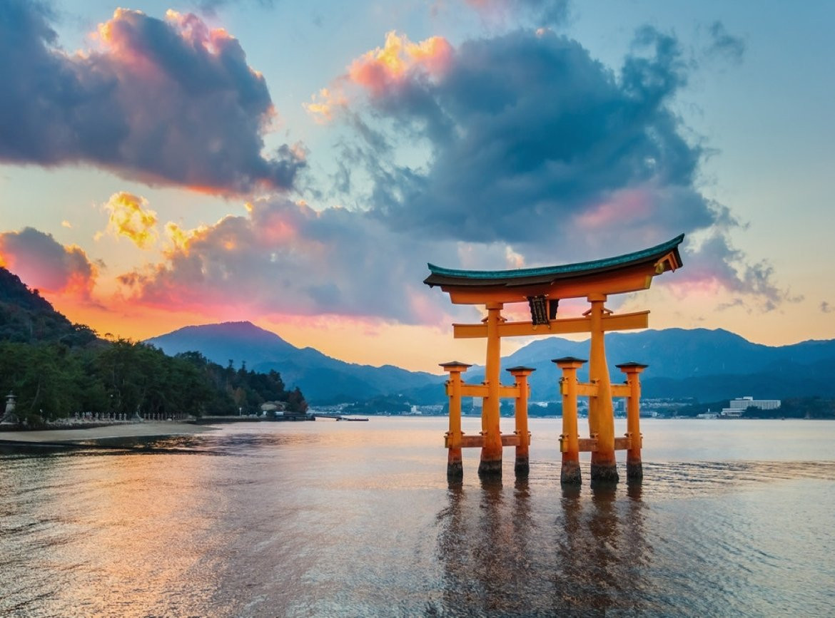 【四國星物語】嚴島神社．尾道千光寺．栗林公園．倉敷美觀．金刀比羅宮．神隱少女湯屋．燒肉吃到飽．松山城5天