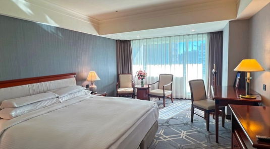 長榮桂冠酒店(台中)