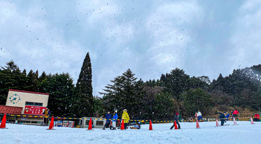 【買1送1】六甲山滑雪+有馬溫泉+Outlet