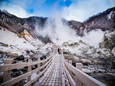 【長榮超值北海道 冬之雪溫泉5日】送螃蟹吃到飽 函館山米其林百萬夜景 漫步浪漫小樽 尼克斯企鵝漫步 雪上樂園玩雪6合1