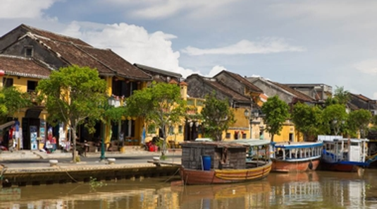 周七狂歡日雙重省♯易遊嚴選中越三城輕鬆遊6日~虎航.峴港升等五星2晚.必玩巴拿山.順化皇城.會安古城.龍蝦海鮮餐(含稅簽.無購物團)