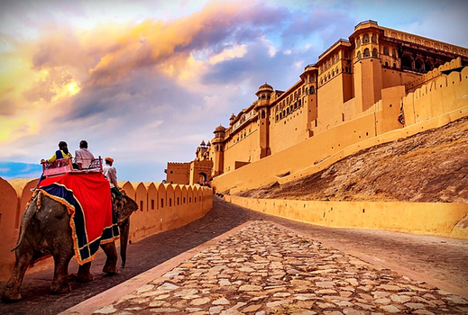 春季揪團省♯五星雙飛印度～泰姬瑪哈陵、恆河日出遊船、佳普爾琥珀堡、水宮阿格拉堡八日