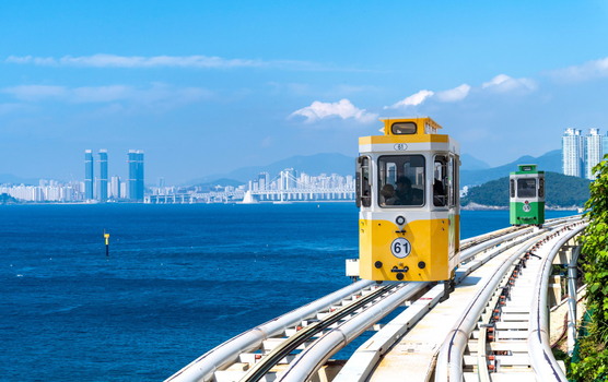 春節獨家限時省♯【喜遊馬年鴻運來】【不走人蔘保肝．長榮新春釜山5日】冬季限定雪盆體驗、天空膠囊列車、LUGE滑車、韓式炸雞塗鴉秀[含稅]