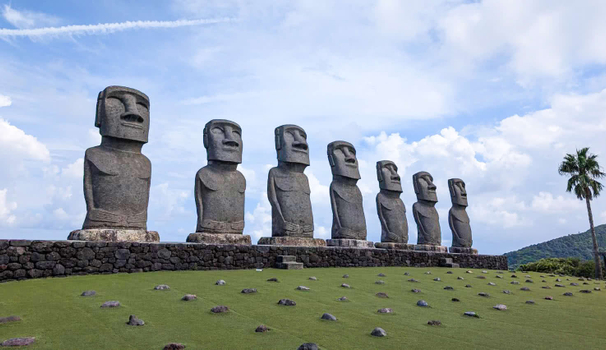 《伴自由》趣遊宮崎小旅行５日-日南摩艾.高千穗牧場.飫肥城下町