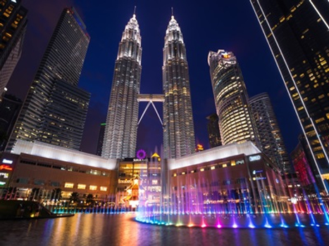 春節獨家限時省♯【花現馬來】五星海上大紅花 雲頂溫德姆 雲天纜車遊雲端 米其林美食6日