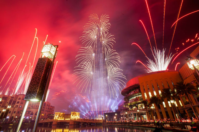杜拜跨年夜派對～登哈里發塔、沙漠體驗之旅、帆船飯店饗宴、八星酋長皇宮七日