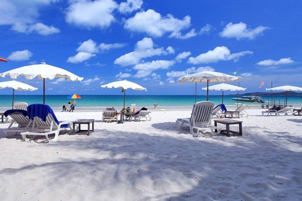 【泰美麗、沙美曼芭5日】絕美沙美島住乙晚、金莎秘境浮潛悠游、驚奇侏儸紀世界、精彩海豚之家表演秀、網美海景咖啡廳下午茶(六人成行、無購物)