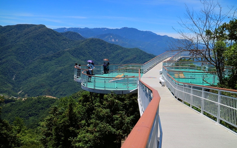 南投旅遊｜【迷你小車團.六人成行】親近百岳石門山、遇見合歡山主峰