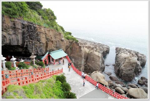 【易起賀歲．九州佐又開宮三溫泉６日】祐德稻荷神社、太宰府天滿宮、熊本城、霧島神宮、鵜戶神宮、櫻島火山、篤姬仙巖園、摩艾石像、(佐進宮出)