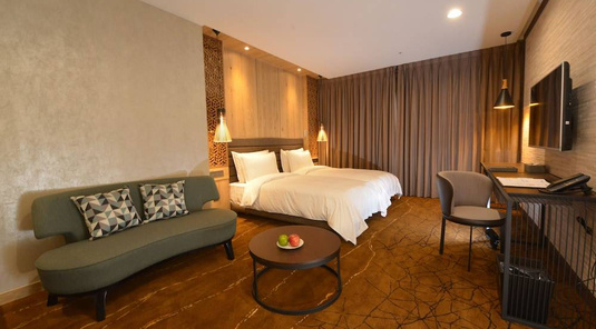 夏都城旅(台南安平館)