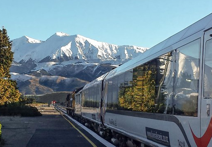 最惠紐西蘭南北島精華１０天～高山景觀火車、帆船體驗、冰河健行、古董蒸氣遊輪