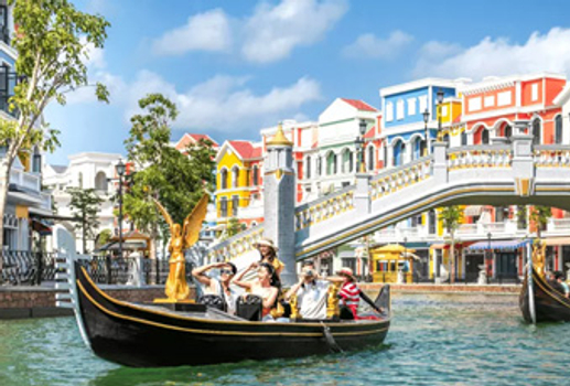 眾星拱越富國島~野生動物園.異形沙灘.貢多拉遊船五日(無購物)(星宇)