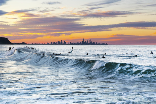 易起FUN寒假♯【澳遊客】東澳4城相連、3塔景觀結伴9天~企鵝歸巢、蒸汽火車、擁抱無尾熊