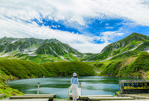 跟團限時省♯北陸仲夏花卉~黑部立山．最美火山湖．合掌村．花之驛名湯六日