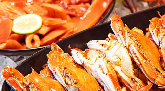 【台中】仲信金鬱金香飯店。自助式午/晚餐