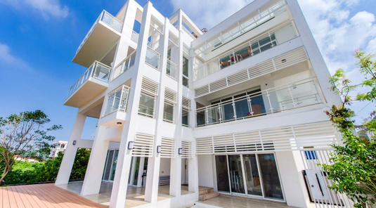 小琉球 琉白包棟民宿(White House)