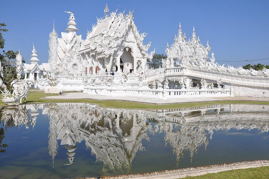 秋冬暖心獻禮♯【星宇航空】清邁雙城、蘭納古城之旅、龍坤藝術廟、文青市集 5日(含稅)