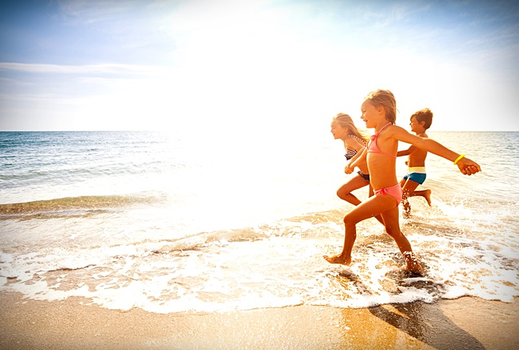 澳洲旅遊|在地交通工具暢遊體驗·天堂鄉無尾熊抱抱·五星賭場自助饗宴·餵食大嘴鳥·海濱市集·探索陽光之都·小資黃金海岸7日