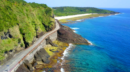 台東熱氣球繫留體驗+綠島浮潛/半潛艇3天