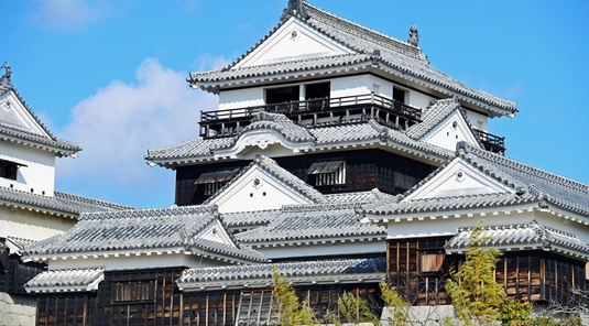 【四國特惠選】大步危峽谷遊船.天空之鏡.神隱少女湯屋4日