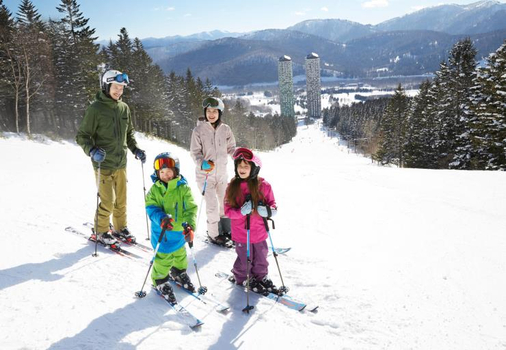 易起追雪限時省♯【長榮元氣日本】北海道星野頂級RISONARE之宿滑雪５天～三晚星野、SKI滑雪課程、霧冰纜車、白色戀人、AOAO水族館