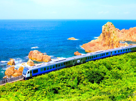 【東北山海間】奧入瀨溪流．五能線白神號觀光列車．青池十二湖．男鹿半島生鬼太鼓．銀山溫泉．石燒海鮮X燒肉放題．四溫泉 6天