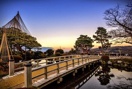 易起FUN寒假♯新春大促銷｜北陸戲雪｜名古屋樂高樂園.磁浮列車鐵道館.高原牧場戲雪體驗.不倒翁DIY.童話白川鄉.溫泉台中5日